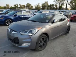 ✅ 2013 Hyundai Veloster w/Gray Int • VIN: KMHTC6AD9DU160820 • Lot: 70059004. Wystawiony na Copart z przebiegiem Nie podano. Bezpłatny archiwum sprzedaży aukcyjnych z USA i szczegółowy raport historii pojazdu na DreamBid. Zdjęcie 1.