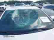 2015 Dodge Charger SRT Hellcat z VIN 2C3CDXL99FH836323, wystawiony jako IAAI lot #42445379 z przebiegiem 26 791 mil mil oraz . Historia ofert i sprzedaży dostępna na DreamBid. Obrazek 17.