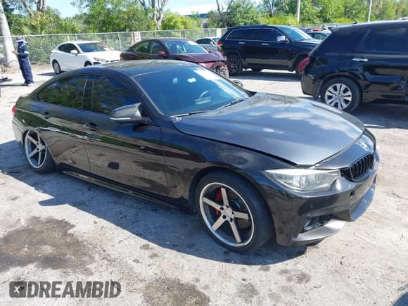 ✅ 2018 BMW 4 Series 440i • VIN: WBA4J5C59JBF07455 • Lot: 43597969. Wystawiony na IAAI z przebiegiem 77 355 mil. Bezpłatny archiwum sprzedaży aukcyjnych z USA i szczegółowy raport historii pojazdu na DreamBid. Zdjęcie 1.