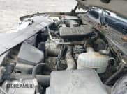 ✅ 2005 Chevrolet Silverado 2500HD Work Truck • VIN: 1GCHK23245F965938 • Lot: 43677906. Wystawiony na IAAI z przebiegiem 238 789 mil. Bezpłatny archiwum sprzedaży aukcyjnych z USA i szczegółowy raport historii pojazdu na DreamBid. Zdjęcie 20.