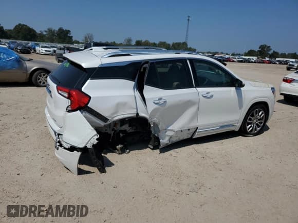 ✅ 2023 GMC Terrain Denali • VIN: 3GKALXEG6PL101779 • Lot: 81570165. Wystawiony na Copart z przebiegiem 41 901 mil. Bezpłatny archiwum sprzedaży aukcyjnych z USA i szczegółowy raport historii pojazdu na DreamBid. Zdjęcie 3.