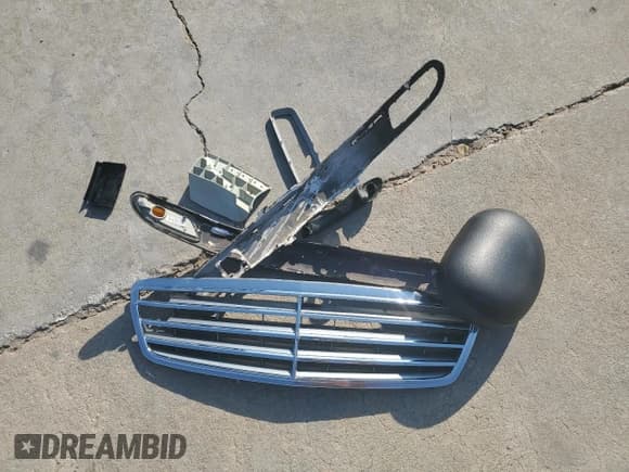 ✅ 2005 Mercedes-Benz C 320 • VIN: WDBRF84J25F709555 • Lot: 81077305. Wystawiony na Copart z przebiegiem 189 424 mil. Bezpłatny archiwum sprzedaży aukcyjnych z USA i szczegółowy raport historii pojazdu na DreamBid. Zdjęcie 12.