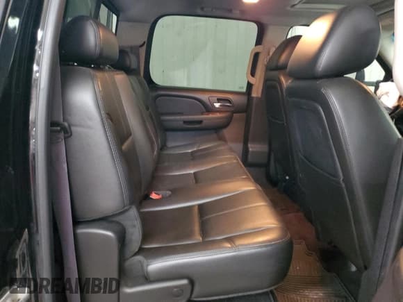 ✅ 2011 GMC Sierra 2500HD SLT • VIN: 1GT121CG3BF249678 • Lot: 68769225. Wystawiony na Copart z przebiegiem 191 371 mil. Bezpłatny archiwum sprzedaży aukcyjnych z USA i szczegółowy raport historii pojazdu na DreamBid. Zdjęcie 10.