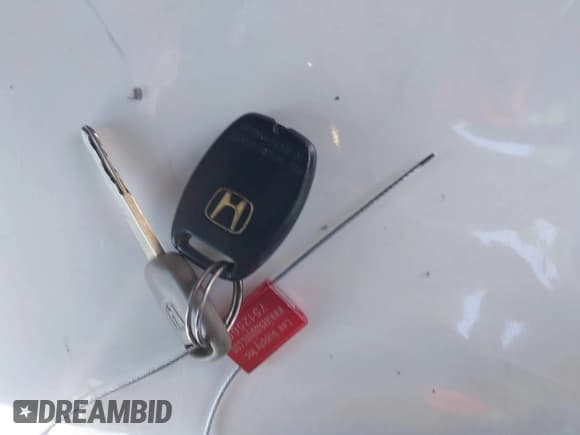 ✅ 2006 Honda Civic • VIN: JHMFA36266S029046 • Lot: 43039898. Listed on IAAI with 126,629 mi. Free auction sales archive from the USA and detailed vehicle history report at DreamBid. Image 11.