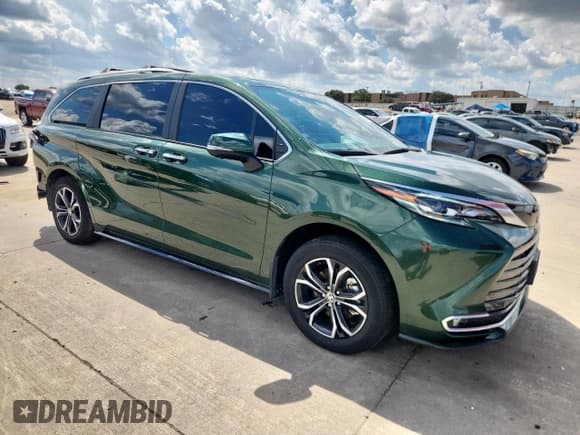 ✅ 2025 Toyota Sienna Platinum • VIN: 5TDESKFCXSS160562 • Лот: 81461065. Опубликован ранее на Copart с пробегом 18 852 миль. Бесплатный доступ к архиву аукционных продаж из США и подробный отчёт об истории автомобиля на DreamBid. Изображение 4.