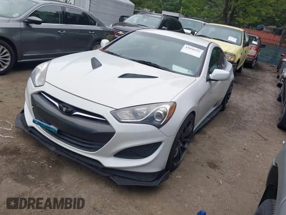 ✅ 2013 Hyundai Genesis Coupe 2.0T • VIN: KMHHT6KD3DU092695 • Lot: 43050592. Wystawiony na IAAI z przebiegiem 101 572 mil. Bezpłatny archiwum sprzedaży aukcyjnych z USA i szczegółowy raport historii pojazdu na DreamBid. Zdjęcie 2.