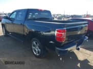 ✅ 2018 Chevrolet Silverado 1500 LT • VIN: 3GCPCREC3JG549623 • Lot: 43623946. Wystawiony na IAAI z przebiegiem 125 398 mil. Bezpłatny archiwum sprzedaży aukcyjnych z USA i szczegółowy raport historii pojazdu na DreamBid. Zdjęcie 3.