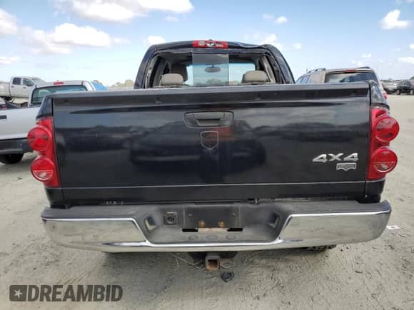 2008 Dodge 1500 SLT z VIN 1D7HU18278S571641, wystawiony jako Copart lot #71498874 z przebiegiem 131 247 mil mil oraz Szkoda całkowita • Salvage title. Historia ofert i sprzedaży dostępna na DreamBid. Obrazek 6.