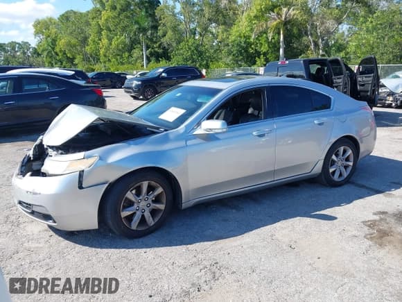 ✅ 2013 Acura TL • VIN: 19UUA8F24DA015379 • Лот: 43602441. Опубликован ранее на IAAI с пробегом 178 496 миль. Бесплатный доступ к архиву аукционных продаж из США и подробный отчёт об истории автомобиля на DreamBid. Изображение 2.