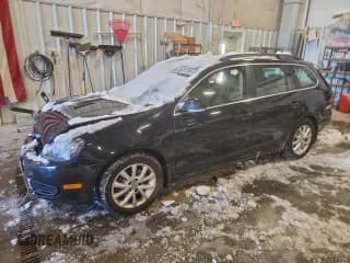 ✅ 2014 Volkswagen Jetta S • VIN: 3VWPP7AJ4EM605117 • Lot: 95473185. Listed on Copart with 118,213 mi. Free auction sales archive from the USA and detailed vehicle history report at DreamBid. Image 1.