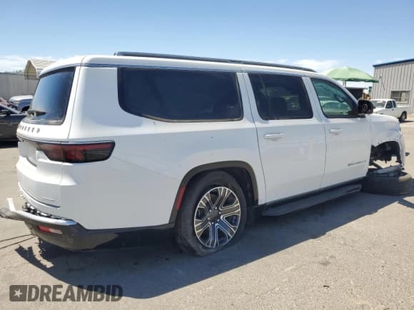 ✅ 2024 Jeep Wagoneer Series II • VIN: 1C4SJRBP1RS137129 • Lot: 65688595. Listed on Copart with 21,398 mi. Free auction sales archive from the USA and detailed vehicle history report at DreamBid. Image 3.