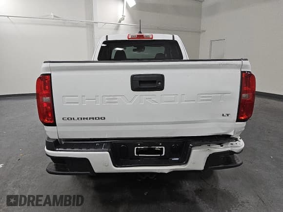 ✅ 2022 Chevrolet Colorado 2WD LT • VIN: 1GCHSCEA8N1286651 • Lot: 92109245. Listed on Copart with 57,985 mi. Free auction sales archive from the USA and detailed vehicle history report at DreamBid. Image 6.