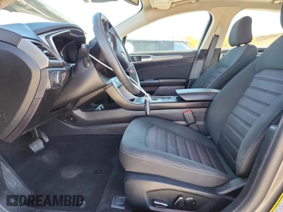 ✅ 2020 Ford Fusion SE • VIN: 3FA6P0HD4LR170286 • Lot: 87482055. Listed on Copart with 47,207 mi. Free auction sales archive from the USA and detailed vehicle history report at DreamBid. Image 7.