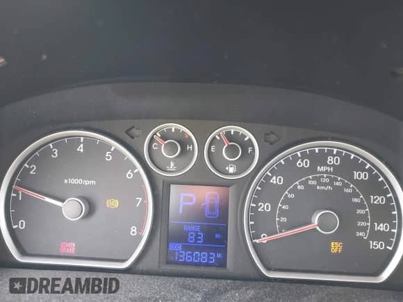 2010 Hyundai Elantra GLS z VIN KMHDC8AE1AU077144, wystawiony jako IAAI lot #41627198 z przebiegiem 136 083 mil mil oraz . Historia ofert i sprzedaży dostępna na DreamBid. Obrazek 7.