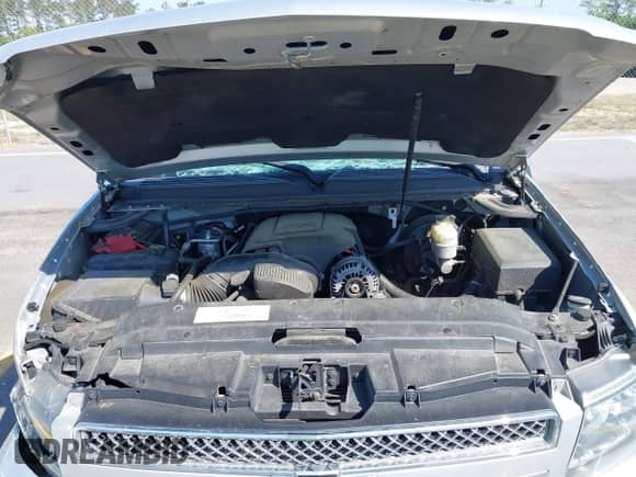 2014 Chevrolet Suburban LT z VIN 1GNSCJE0XER124222, wystawiony jako IAAI lot #41994798 z przebiegiem 268 836 mil mil oraz . Historia ofert i sprzedaży dostępna na DreamBid. Obrazek 10.