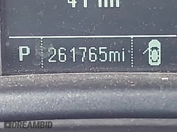 ✅ 2017 Chevrolet Silverado 2500HD Work Truck • VIN: 1GC2CUEG1HZ304992 • Lot: 42116602. Wystawiony na IAAI z przebiegiem 261 765 mil. Bezpłatny archiwum sprzedaży aukcyjnych z USA i szczegółowy raport historii pojazdu na DreamBid. Zdjęcie 15.