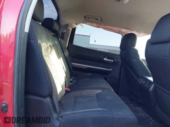 ✅ 2014 Toyota Tundra SR5 • VIN: 5TFDW5F11EX392868 • Lot: 42016491. Wystawiony na IAAI z przebiegiem 193 631 mil. Bezpłatny archiwum sprzedaży aukcyjnych z USA i szczegółowy raport historii pojazdu na DreamBid. Zdjęcie 8.