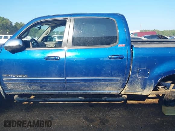 ✅ 2006 Toyota Tundra SR5 • VIN: 5TBET34136S528079 • Lot: 43183039. Wystawiony na IAAI z przebiegiem 294 511 mil. Bezpłatny archiwum sprzedaży aukcyjnych z USA i szczegółowy raport historii pojazdu na DreamBid. Zdjęcie 14.