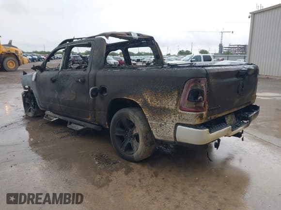 ✅ 2020 Ram 1500 Big Horn • VIN: 1C6RRFFGXLN341957 • Lot: 42183069. Listed on IAAI with Not provided. Free auction sales archive from the USA and detailed vehicle history report at DreamBid. Image 3.