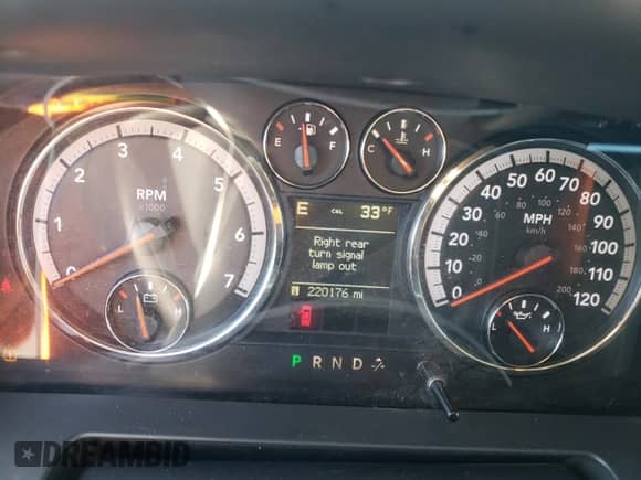 2009 Dodge 1500 SLT с VIN 1D3HV18T49S815982, выставлен на аукционе Copart как лот 82655194 с пробегом 220 176 миль миль и Чистый • Clean title. История ставок и продаж доступна на DreamBid. Изображение 9.