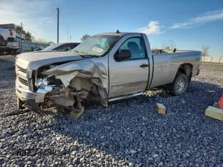 ✅ 2007 Chevrolet Silverado 2500HD 1LT • VIN: 1GCHK24K77E527454 • Лот: 89661125. Опубликован ранее на Copart с пробегом 171 196 миль. Бесплатный доступ к архиву аукционных продаж из США и подробный отчёт об истории автомобиля на DreamBid. Изображение 1.
