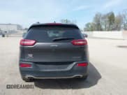 ✅ 2014 Jeep Cherokee Limited • VIN: 1C4PJMDS2EW262606 • Lot: 42115934. Listed on IAAI with 198,589 mi. Free auction sales archive from the USA and detailed vehicle history report at DreamBid. Image 17.