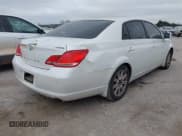✅ 2005 Toyota Avalon XL • VIN: 4T1BK36B35U061447 • Lot: 43722310. Wystawiony na IAAI z przebiegiem 228 513 mil. Bezpłatny archiwum sprzedaży aukcyjnych z USA i szczegółowy raport historii pojazdu na DreamBid. Zdjęcie 4.