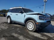 ✅ 2024 Ford Bronco Sport Heritage • VIN: 3FMCR9G64RRF59481 • Lot: 86858465. Wystawiony na Copart z przebiegiem 5 902 mil. Bezpłatny archiwum sprzedaży aukcyjnych z USA i szczegółowy raport historii pojazdu na DreamBid. Zdjęcie 4.