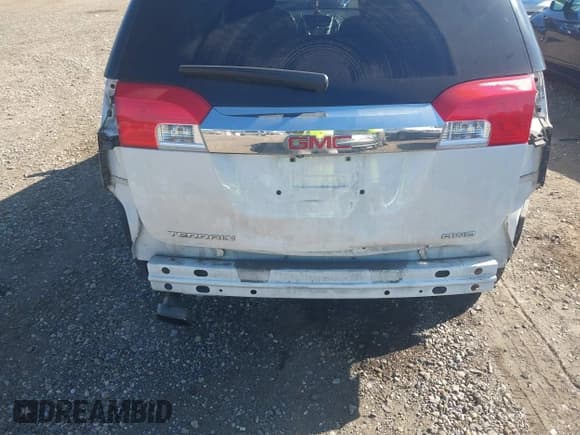 ✅ 2016 GMC Terrain SLE • VIN: 2GKFLTEK6G6127922 • Lot: 43351086. Wystawiony na IAAI z przebiegiem 182 482 mil. Bezpłatny archiwum sprzedaży aukcyjnych z USA i szczegółowy raport historii pojazdu na DreamBid. Zdjęcie 6.