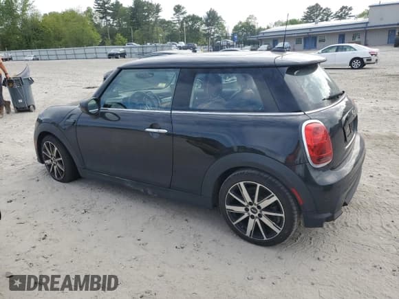 ✅ 2023 MINI Hardtop Cooper • VIN: WMW33DH02P2S77440 • Лот: 56637555. Опубликован ранее на Copart с пробегом 38 529 миль. Бесплатный доступ к архиву аукционных продаж из США и подробный отчёт об истории автомобиля на DreamBid. Изображение 2.