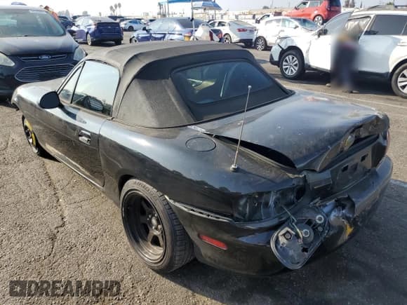 ✅ 2002 Mazda MX-5 Miata Cloth • VIN: JM1NB353220220568 • Lot: 76300694. Listed on Copart with 184,599 mi. Free auction sales archive from the USA and detailed vehicle history report at DreamBid. Image 2.