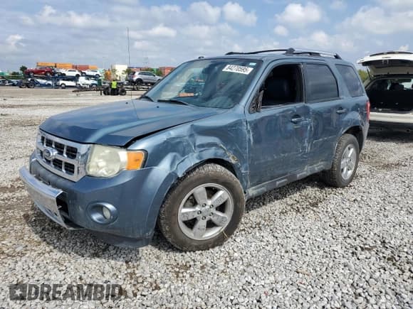 ✅ 2010 Ford Escape Limited • VIN: 1FMCU0EG3AKD32152 • Lot: 84270595. Wystawiony na Copart z przebiegiem 148 641 mil. Bezpłatny archiwum sprzedaży aukcyjnych z USA i szczegółowy raport historii pojazdu na DreamBid. Zdjęcie 1.