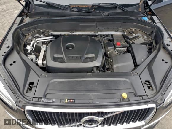 ✅ 2016 Volvo XC90 T6 Momentum • VIN: YV4A22PK7G1044547 • Lot: 95082715. Listed on Copart with 95,333 mi. Free auction sales archive from the USA and detailed vehicle history report at DreamBid. Image 12.