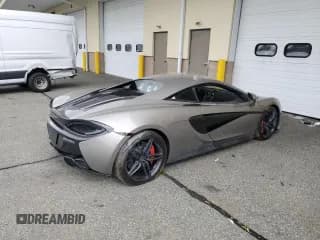 ✅ 2017 McLaren 570S • VIN: SBM13DAA7HW003763 • Лот: 57582895. Опубликован ранее на Copart с пробегом 43 165 миль. Бесплатный доступ к архиву аукционных продаж из США и подробный отчёт об истории автомобиля на DreamBid. Изображение 3.