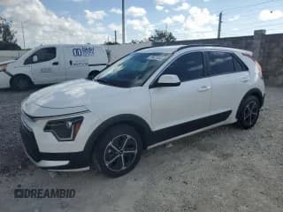 ✅ 2024 Kia Niro LX • VIN: KNDCP3LE6R5121651 • Lot: 59623855. Listed on Copart with 49,580 mi. Free auction sales archive from the USA and detailed vehicle history report at DreamBid. Image 1.