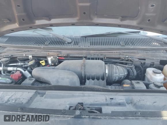 ✅ 2011 Ford Econoline Passenger XL • VIN: 1FBSS3BL1BDA28708 • Лот: 43581589. Опубликован ранее на IAAI с пробегом 133 260 миль. Бесплатный доступ к архиву аукционных продаж из США и подробный отчёт об истории автомобиля на DreamBid. Изображение 10.