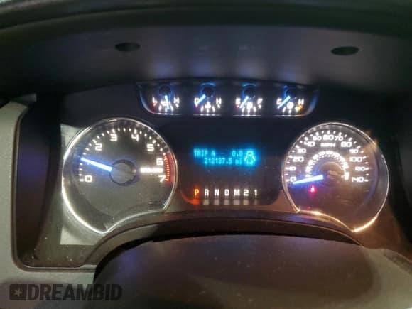 ✅ 2011 Ford F-150 XLT • VIN: 1FTFW1EF9BKD58734 • Lot: 93300805. Listed on Copart with 212,137 mi. Free auction sales archive from the USA and detailed vehicle history report at DreamBid. Image 9.