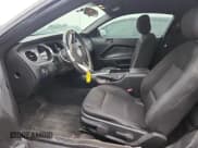 ✅ 2014 Ford Mustang V6 • VIN: 1ZVBP8AM1E5320522 • Лот: 87294305. Опубликован ранее на Copart с пробегом 112 177 миль. Бесплатный доступ к архиву аукционных продаж из США и подробный отчёт об истории автомобиля на DreamBid. Изображение 7.