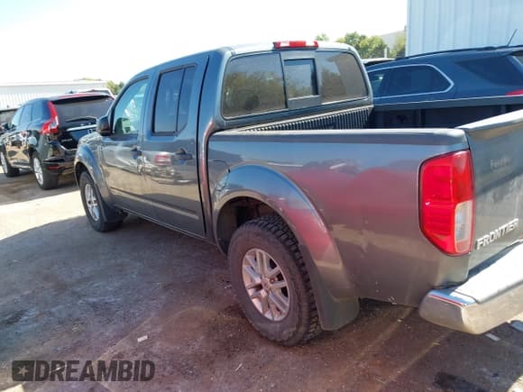 ✅ 2017 Nissan Frontier SV • VIN: 1N6AD0EV9HN766821 • Lot: 43402650. Wystawiony na IAAI z przebiegiem 231 625 mil. Bezpłatny archiwum sprzedaży aukcyjnych z USA i szczegółowy raport historii pojazdu na DreamBid. Zdjęcie 14.