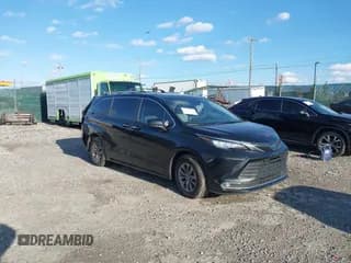 ✅ 2023 Toyota Sienna XLE • VIN: 5TDYRKEC7PS147656 • Lot: 43573134. Listed on IAAI with 28,326 mi. Free auction sales archive from the USA and detailed vehicle history report at DreamBid. Image 1.