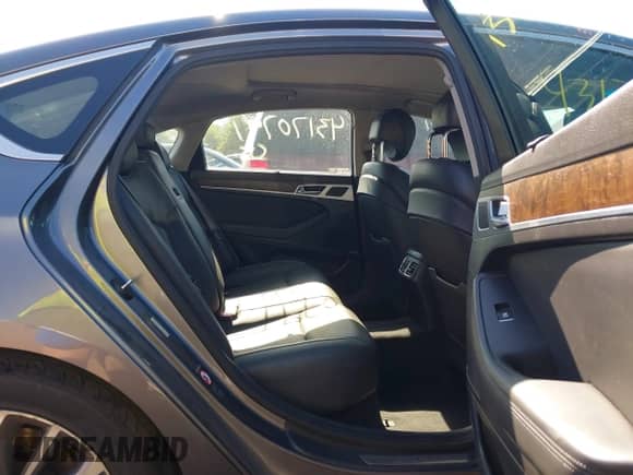 2015 Hyundai Genesis 3.8L z VIN KMHGN4JEXFU022795, wystawiony jako IAAI lot #43170791 z przebiegiem 128 649 mil mil oraz . Historia ofert i sprzedaży dostępna na DreamBid. Obrazek 8.