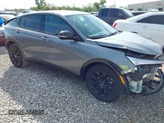 ✅ 2025 Buick Envista Sport Touring • VIN: KL47LBEPXSB093831 • Lot: 43315119. Wystawiony na IAAI z przebiegiem 16 744 mil. Bezpłatny archiwum sprzedaży aukcyjnych z USA i szczegółowy raport historii pojazdu na DreamBid. Zdjęcie 1.