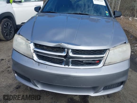 ✅ 2013 Dodge Avenger SE • VIN: 1C3CDZAB5DN565301 • Лот: 41286445. Опубликован ранее на IAAI с пробегом 191 318 миль. Бесплатный доступ к архиву аукционных продаж из США и подробный отчёт об истории автомобиля на DreamBid. Изображение 6.