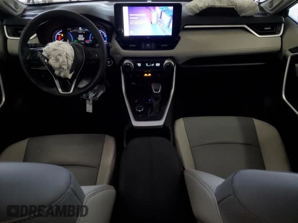 ✅ 2024 Toyota RAV4 Hybrid XLE Premium • VIN: 4T3B6RFV7RU162019 • Lot: 90483365. Wystawiony na Copart z przebiegiem 9 393 mil. Bezpłatny archiwum sprzedaży aukcyjnych z USA i szczegółowy raport historii pojazdu na DreamBid. Zdjęcie 8.