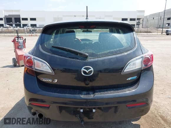 ✅ 2012 Mazda 3 i Grand Touring • VIN: JM1BL1M71C1664478 • Лот: 42922816. Опубликован ранее на IAAI с пробегом 107 608 миль. Бесплатный доступ к архиву аукционных продаж из США и подробный отчёт об истории автомобиля на DreamBid. Изображение 16.