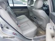 ✅ 2007 Kia Amanti • VIN: KNALD125775127788 • Lot: 42430938. Wystawiony na IAAI z przebiegiem 213 175 mil. Bezpłatny archiwum sprzedaży aukcyjnych z USA i szczegółowy raport historii pojazdu na DreamBid. Zdjęcie 8.