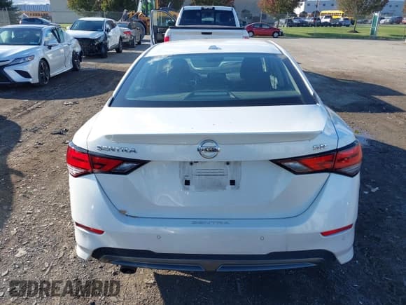 ✅ 2022 Nissan Sentra SR • VIN: 3N1AB8DV5NY306212 • Лот: 43500703. Опубликован ранее на IAAI с пробегом 37 049 миль. Бесплатный доступ к архиву аукционных продаж из США и подробный отчёт об истории автомобиля на DreamBid. Изображение 16.