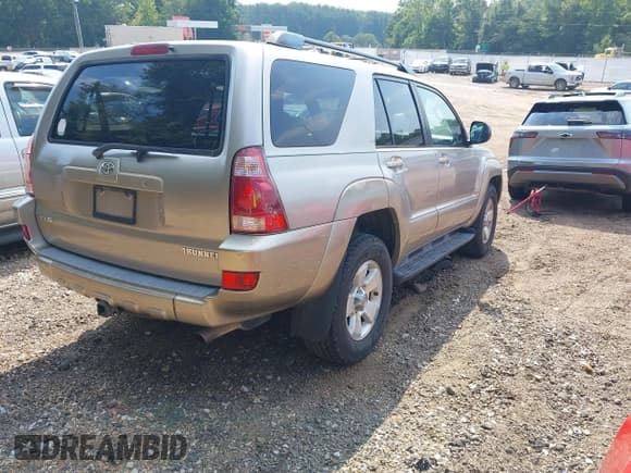 ✅ 2004 Toyota 4Runner SR5 • VIN: JTEZU14R740027532 • Lot: 43025207. Listed on IAAI with 174,316 mi. Free auction sales archive from the USA and detailed vehicle history report at DreamBid. Image 4.