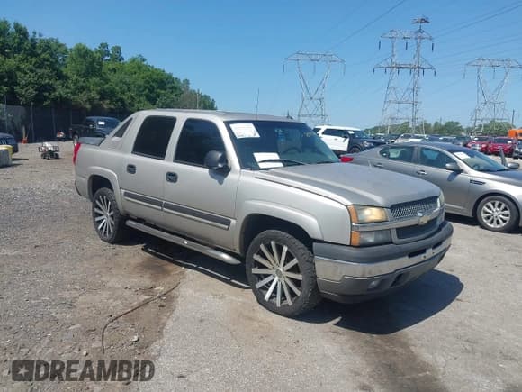 ✅ 2005 Chevrolet Avalanche LS • VIN: 3GNEC12Z05G254512 • Lot: 42584852. Listed on IAAI with 100,907 mi. Free auction sales archive from the USA and detailed vehicle history report at DreamBid. Image 1.