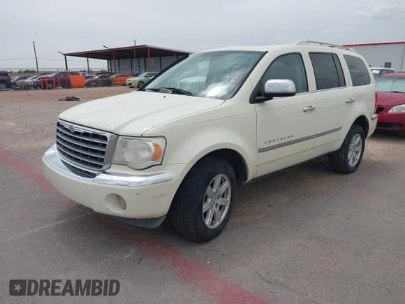 ✅ 2007 Chrysler Aspen Limited • VIN: 1A8HW58237F511304 • Lot: 43124266. Wystawiony na IAAI z przebiegiem 183 801 mil. Bezpłatny archiwum sprzedaży aukcyjnych z USA i szczegółowy raport historii pojazdu na DreamBid. Zdjęcie 2.